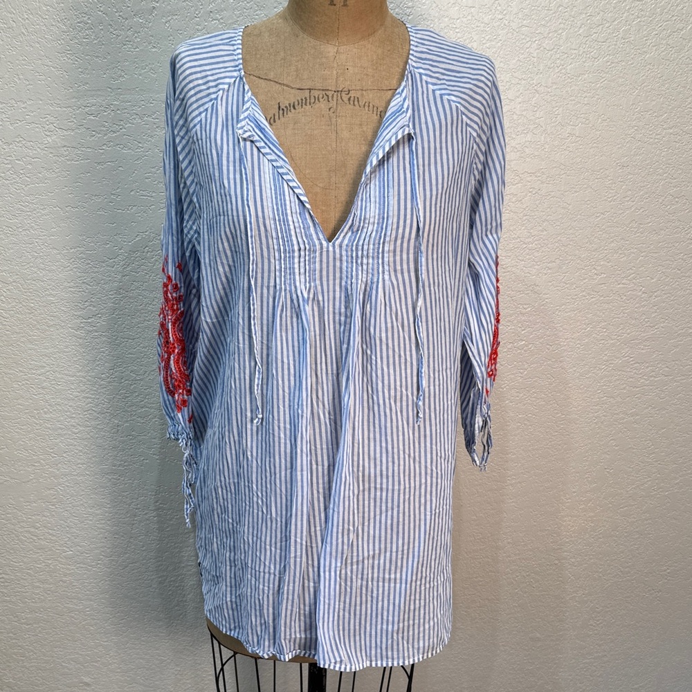 J crew Women 's Small Blue White Orange‎ Embroidered V-Neck Tie Front Top